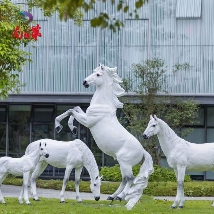 Outdoor Garden Horse Fiberglass Sculptures